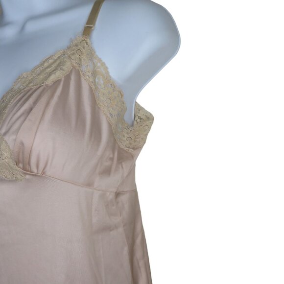 Vintage 60s Full Length Nylon Dress Slip Womens S Nude Lace Pin Up Glam USA Made - Picture 4 of 13